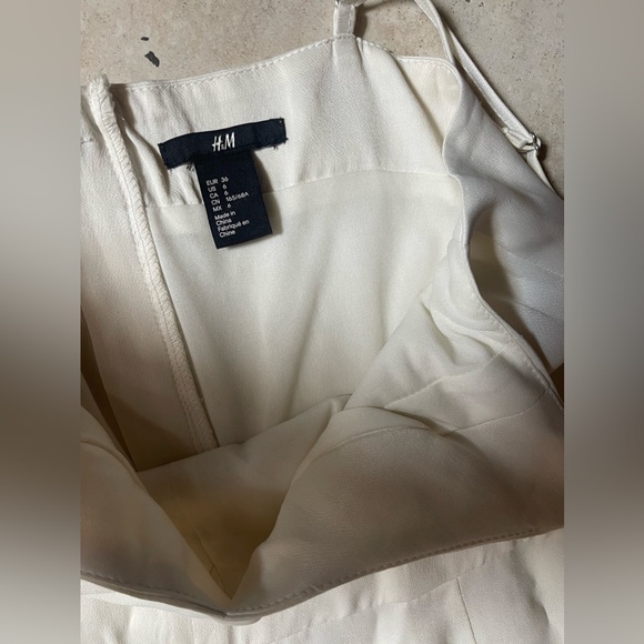 H&M jumpsuit size 6 - Picture 2 of 2